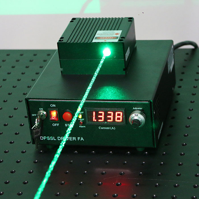 525nm 4000mW Semiconductor Laser Green Diode Laser Beam